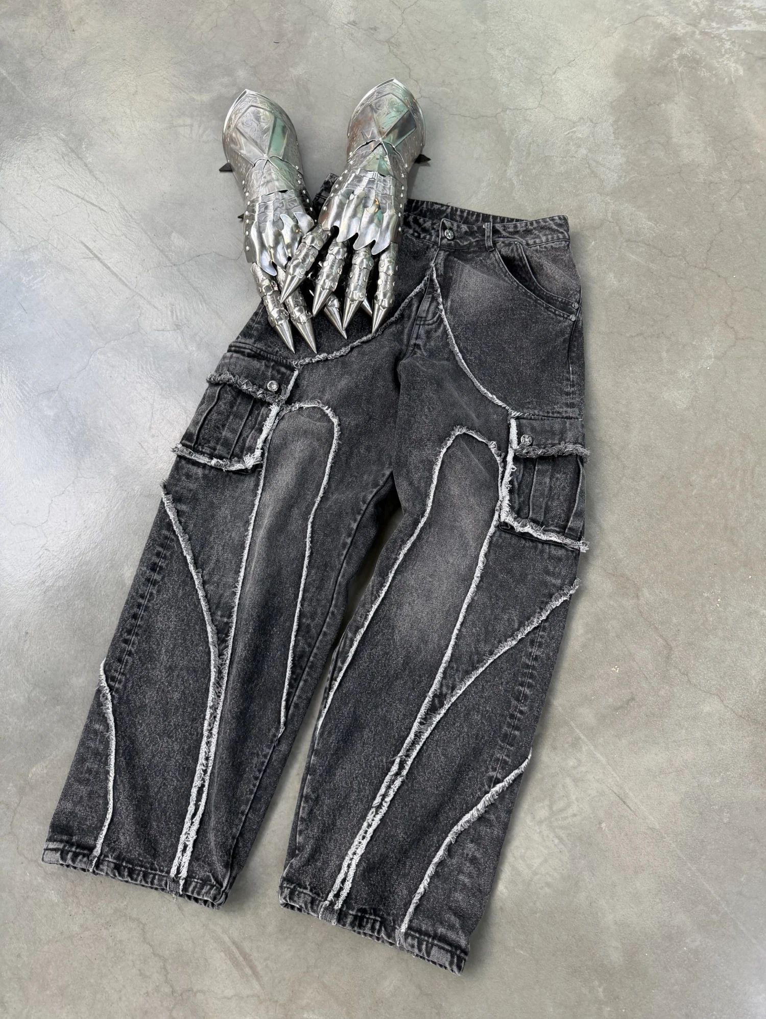 Arnmor Cargo Pant Black - Image 8
