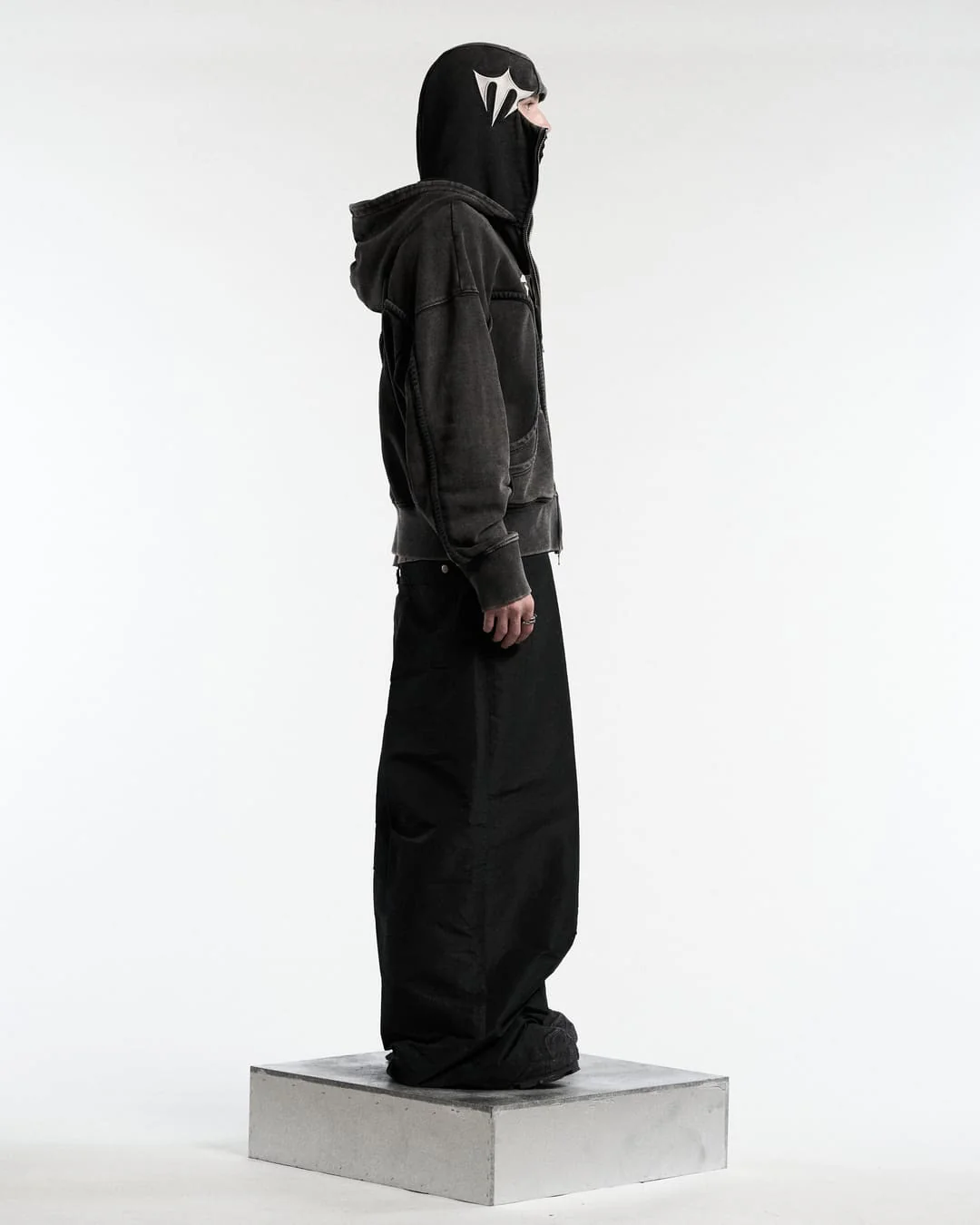 Phantom Hoodie Black - Image 3