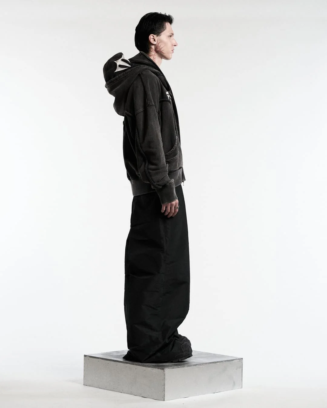 Phantom Hoodie Black - Image 6
