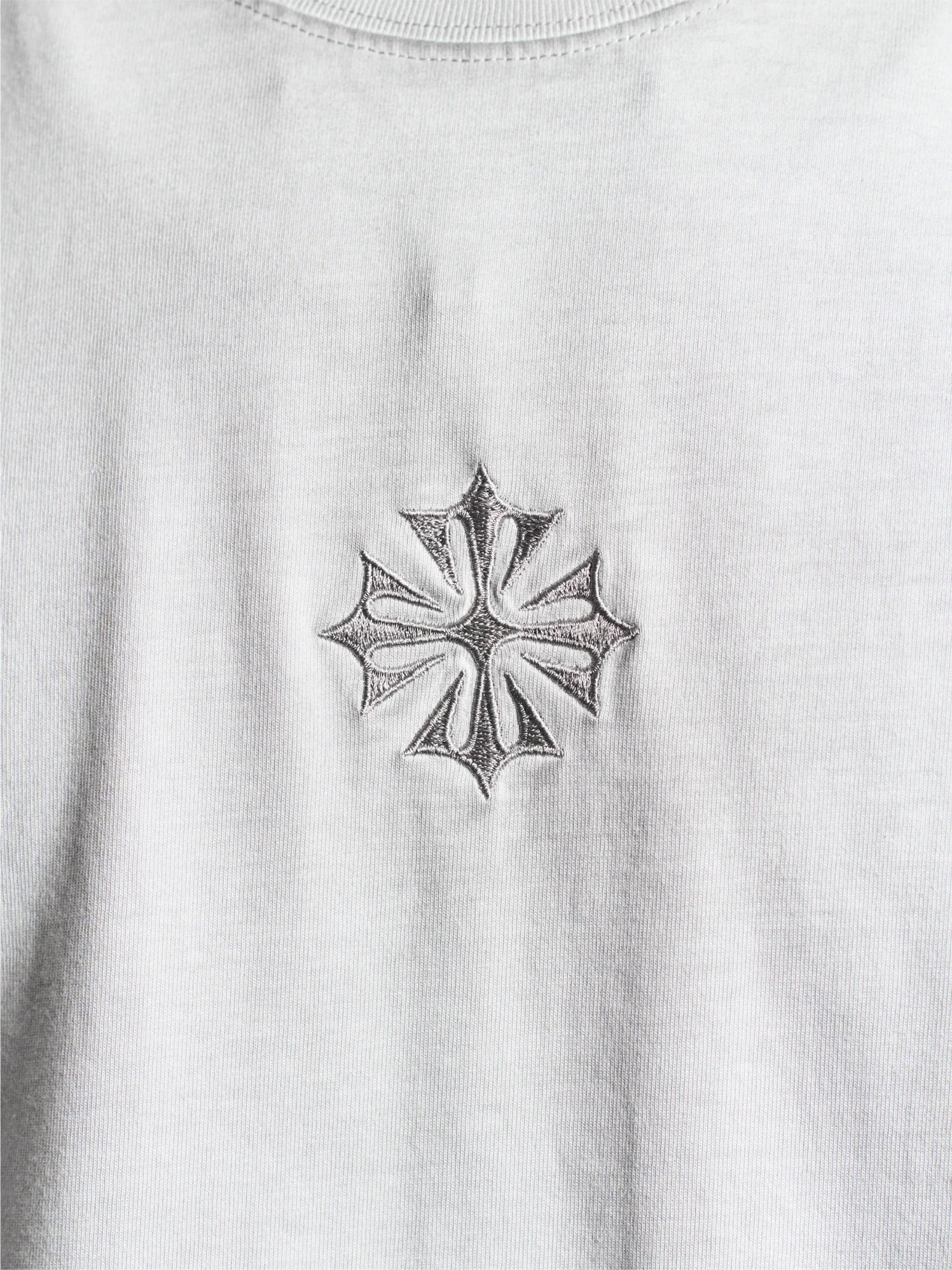 Relic T-shirt - Image 5