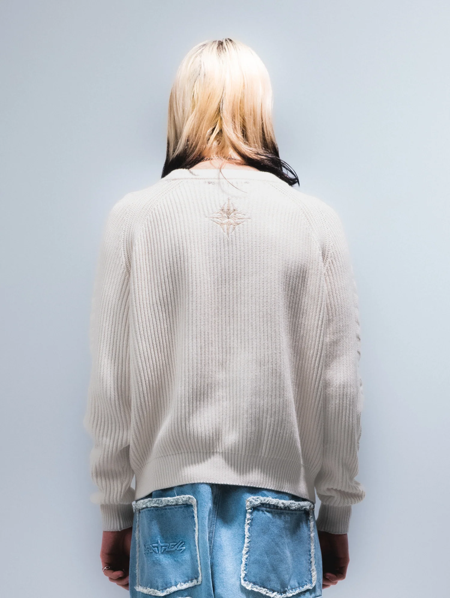 Sovereign Knit Cream - Image 7