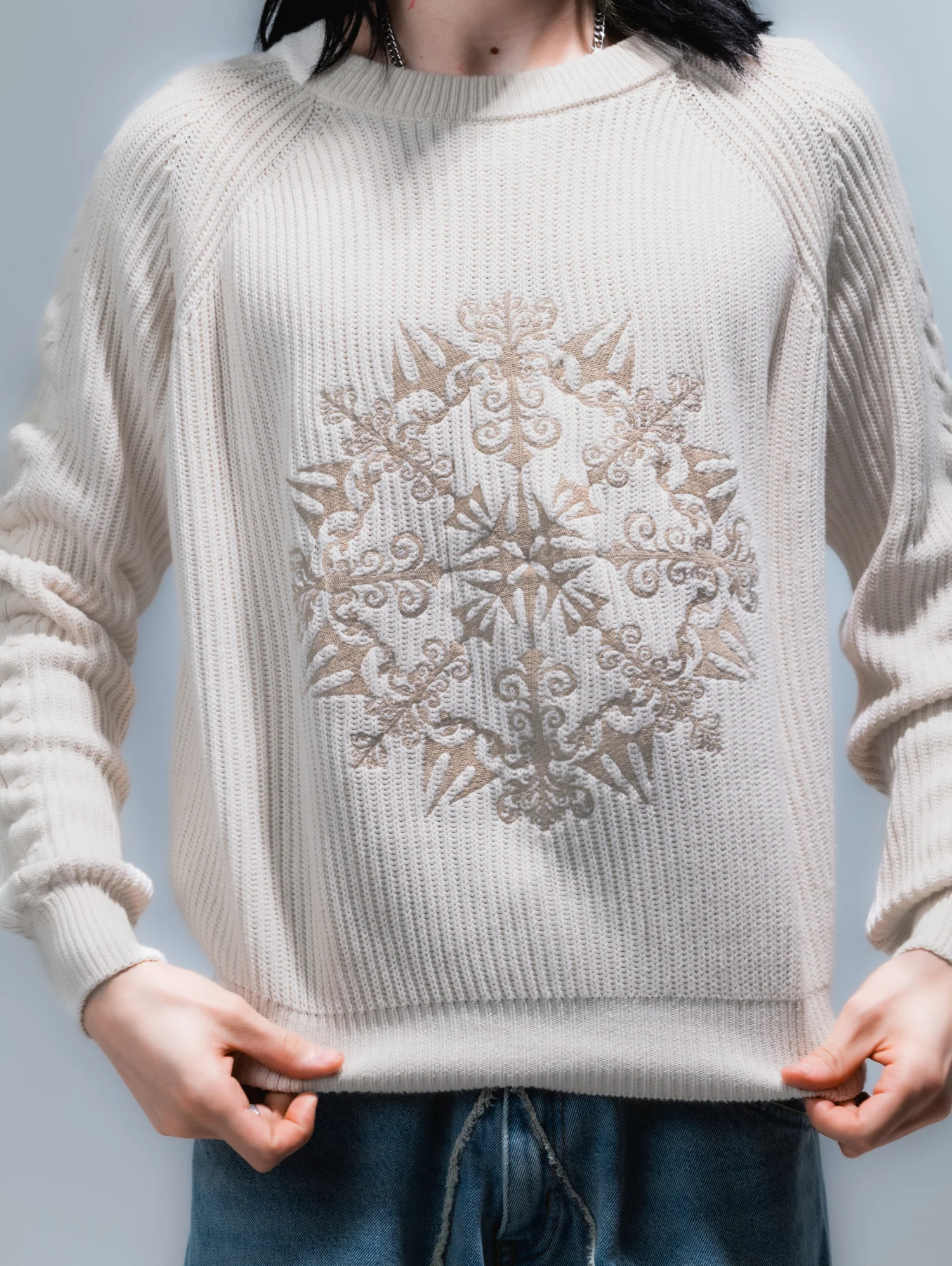 Sovereign Knit Cream - Image 8